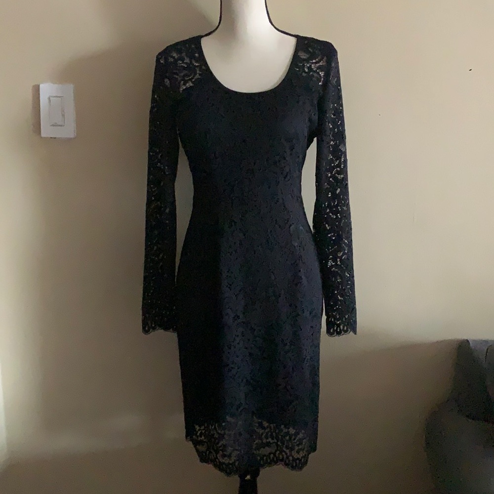 Karen Kane Long Sleeves Lace Dress